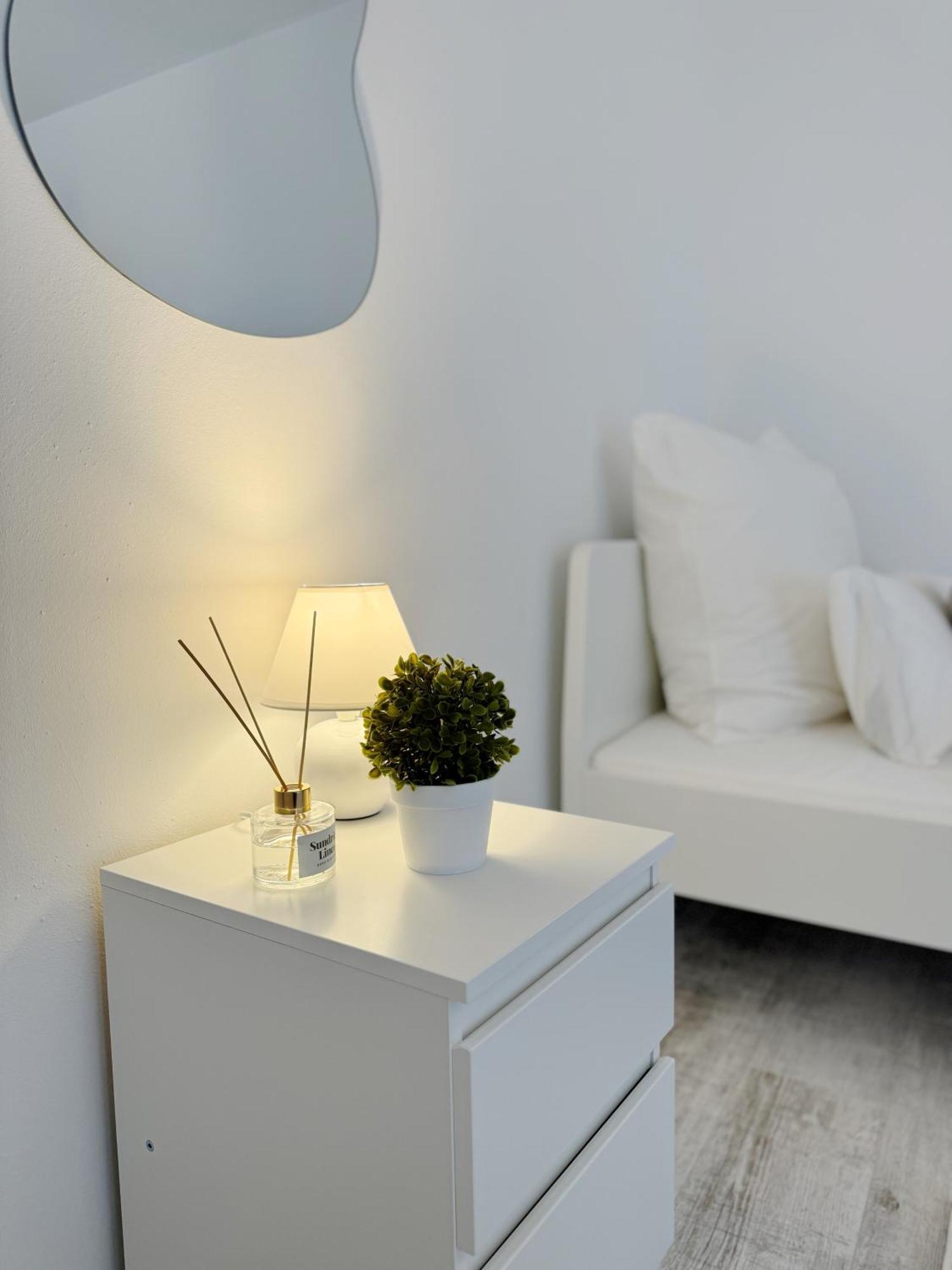 הנובר 90M2 I Central I Netflix I Wifi I Free Parking I Lia Apartments מראה חיצוני תמונה