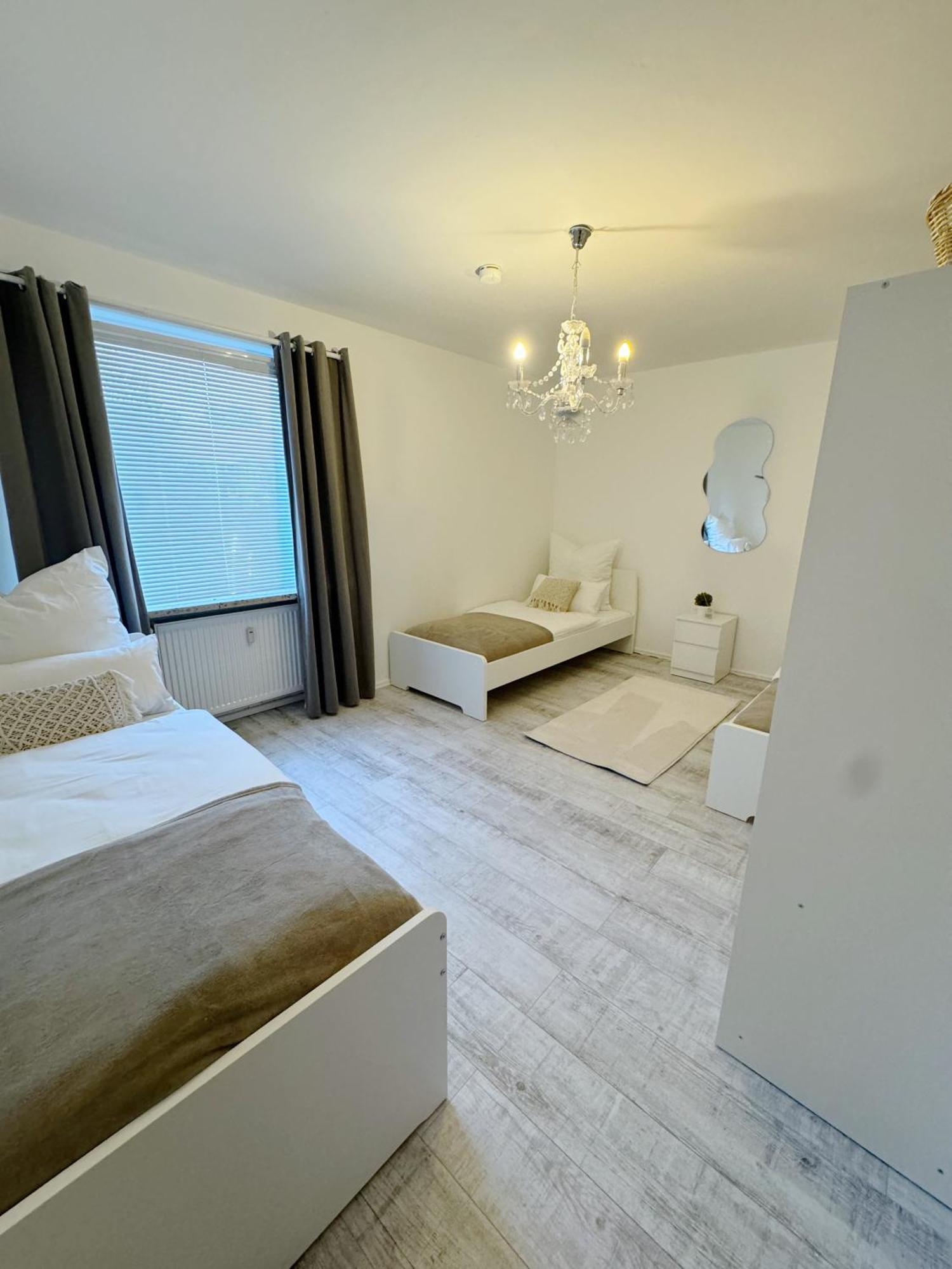 הנובר 90M2 I Central I Netflix I Wifi I Free Parking I Lia Apartments מראה חיצוני תמונה